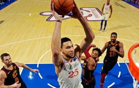 皇冠体育官网-法兰克福客场战平对手,守住不败金身的球员