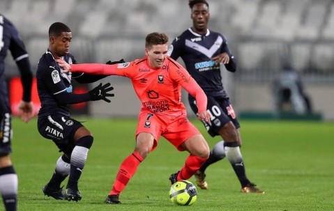 皇冠体育官方网站-巴斯蒂亚顶住压力，力保比分不败的简单介绍