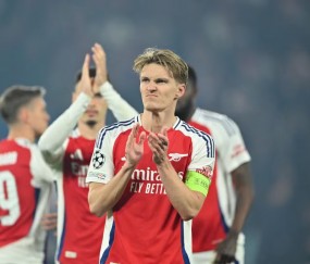 皇冠体育官网-阿森纳击败拜仁慕尼黑，闯入欧联杯半决赛(0809欧冠阿森纳vs曼联)